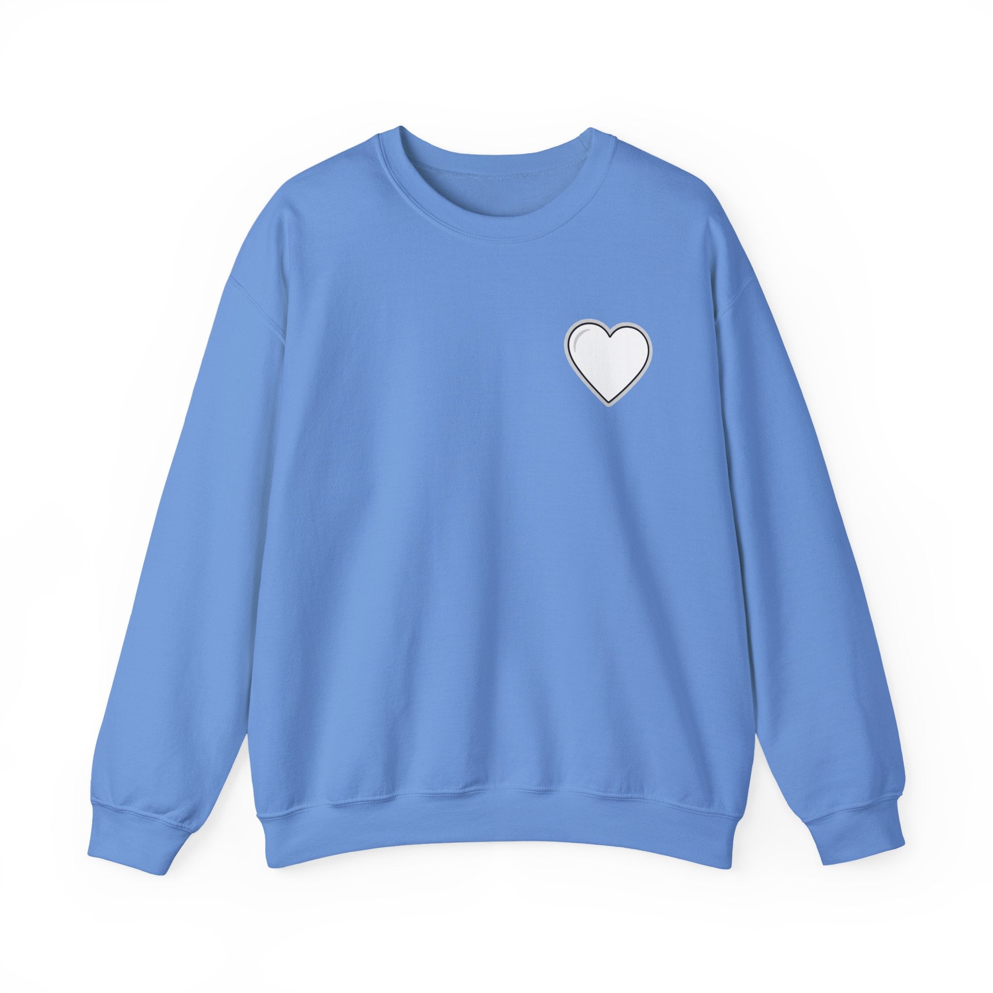 Crewneck Sweatshirt Minimal Heart Graphic with Spanish Proverbs Text