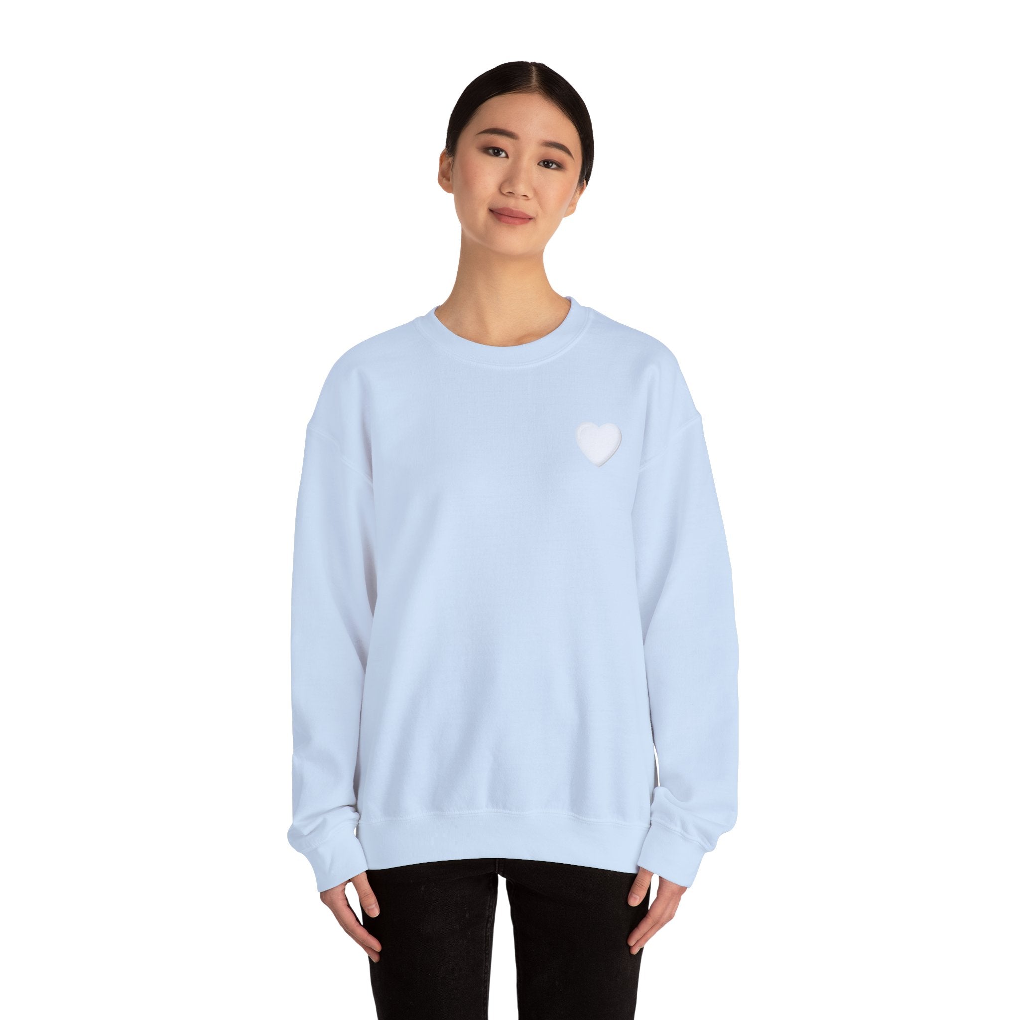 Crewneck Sweatshirt — 'Dios nunca falla' Script Heart Spiritual Pullover
