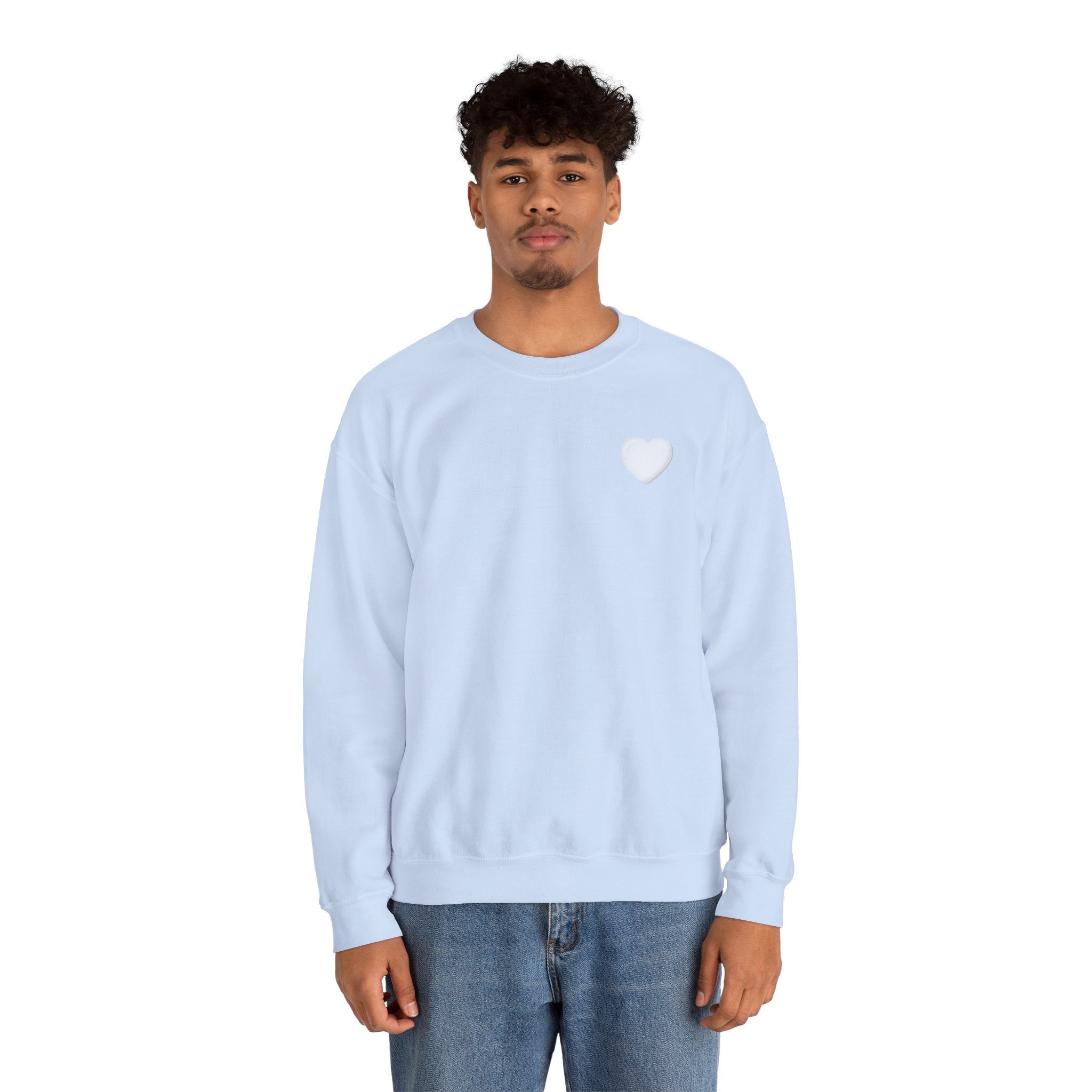 Crewneck Sweatshirt — 'Dios nunca falla' Script Heart Spiritual Pullover