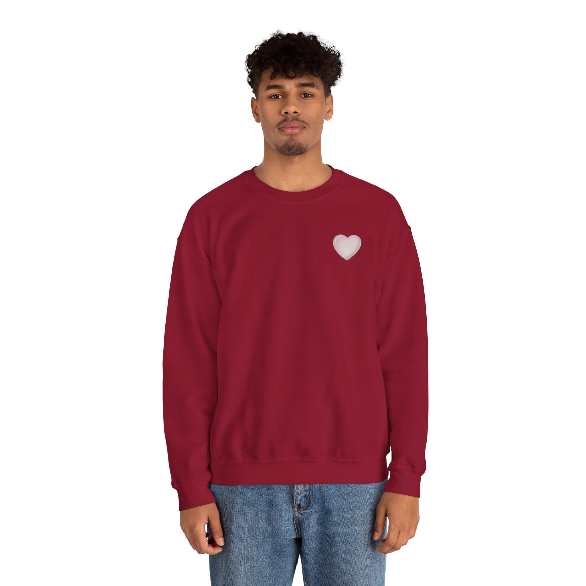 Crewneck Sweatshirt — 'Dios nunca falla' Script Heart Spiritual Pullover