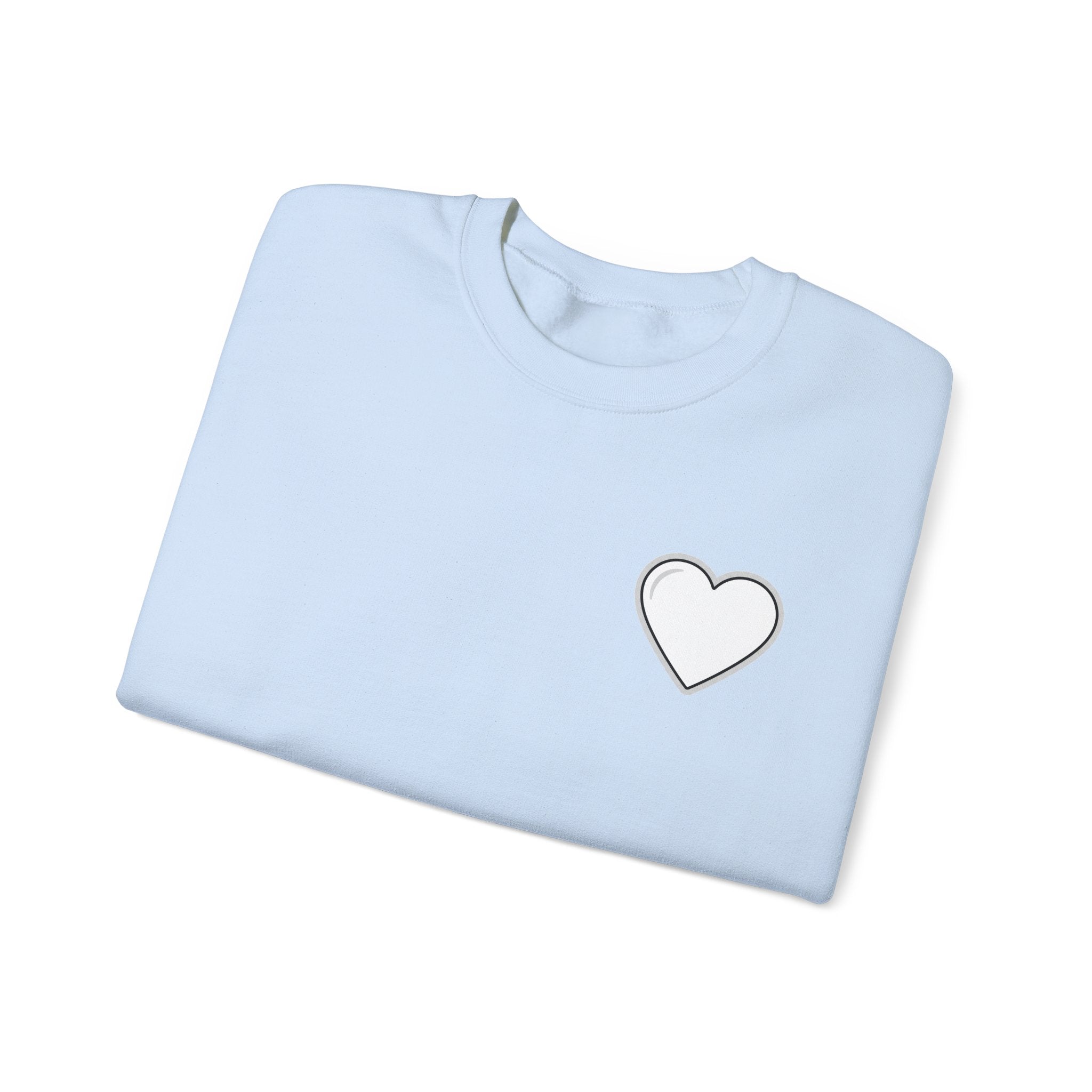 Crewneck Sweatshirt Minimal Heart Graphic with Spanish Proverbs Text